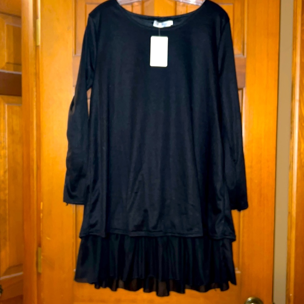 NWT tiered top/dress size Large